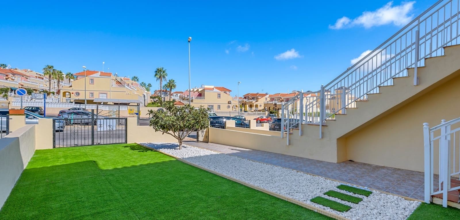 3 bedroom Apartment for sale in San Miguel de Salinas with pool - € 199,000 (Ref: 9248980)