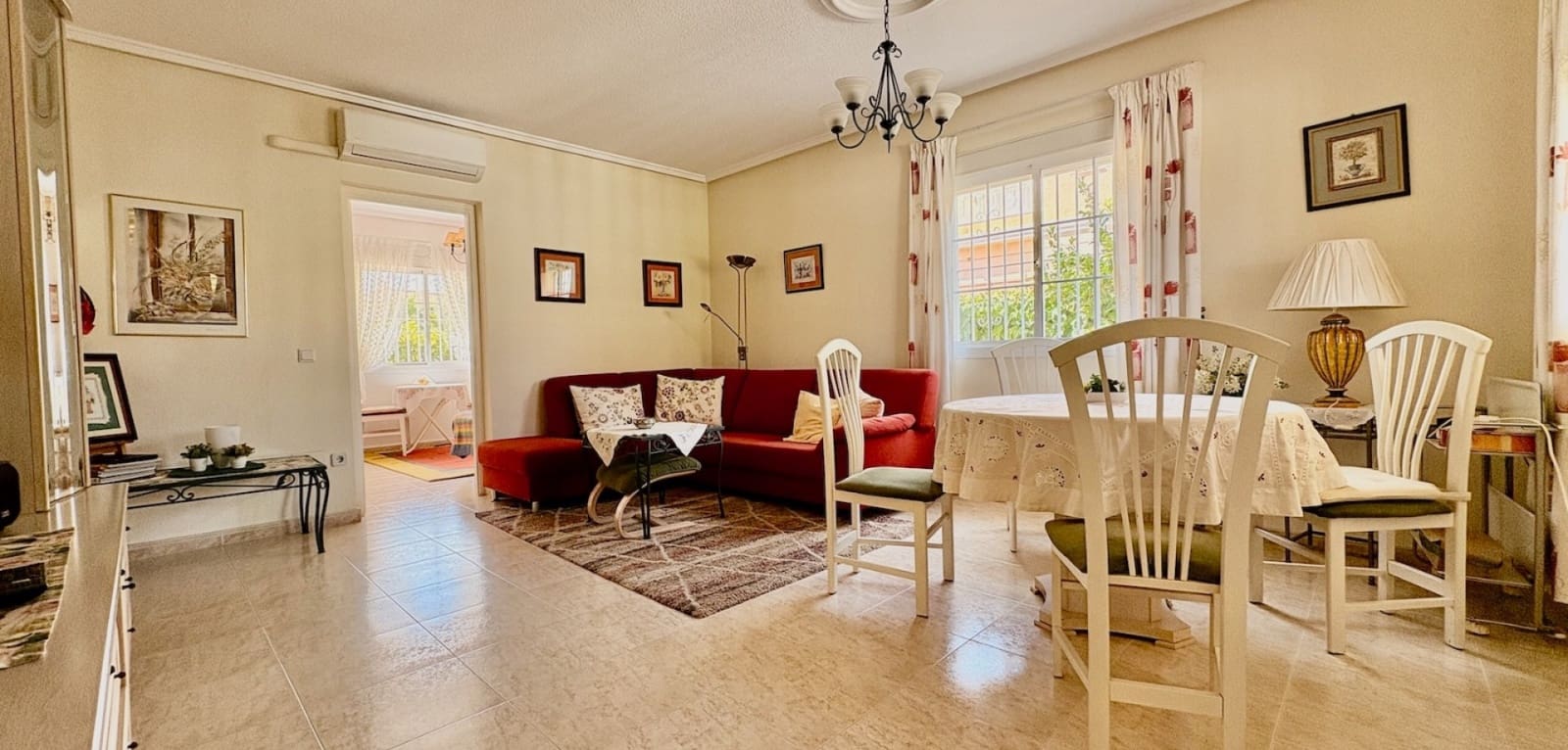 3 soverom Hus til salgs i Ciudad Quesada med svømmebasseng - € 249 000 (Ref: 9248985)