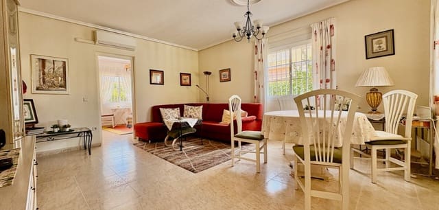 3 soverom Hus til salgs i Ciudad Quesada, Rojales med svømmebasseng - € 249 000 (Ref: 9248985)