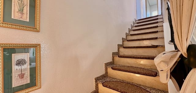 3 soverom Hus til salgs i Ciudad Quesada, Rojales med svømmebasseng - € 249 000 (Ref: 9248985)