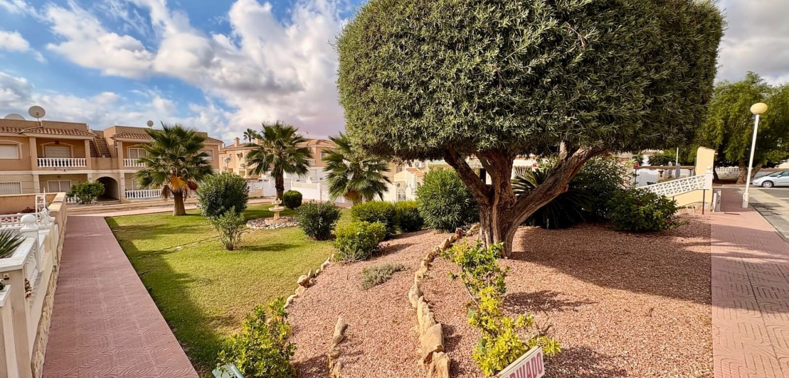 3 soverom Hus til salgs i Ciudad Quesada med svømmebasseng - € 249 000 (Ref: 9248985)