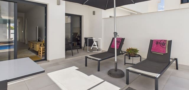 2 quarto Casa em Banda para venda em Pilar de la Horadada com piscina - 299 995 € (Ref: 9248986)