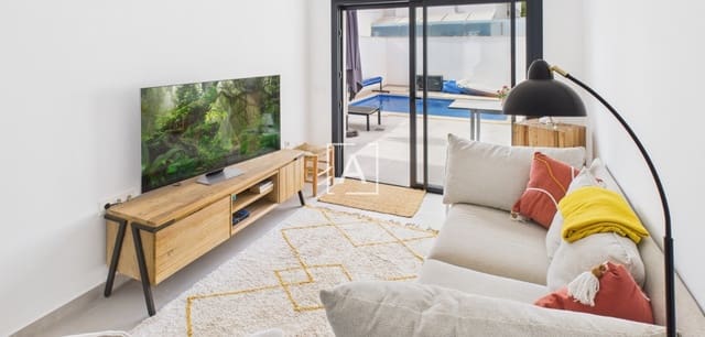 2 quarto Casa em Banda para venda em Pilar de la Horadada com piscina - 299 995 € (Ref: 9248986)