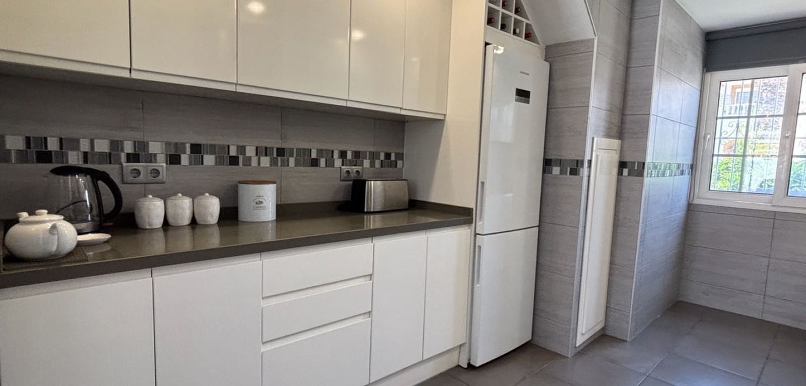 3 quarto Moradia para venda em Villamartin com piscina - 424 995 € (Ref: 9248987)