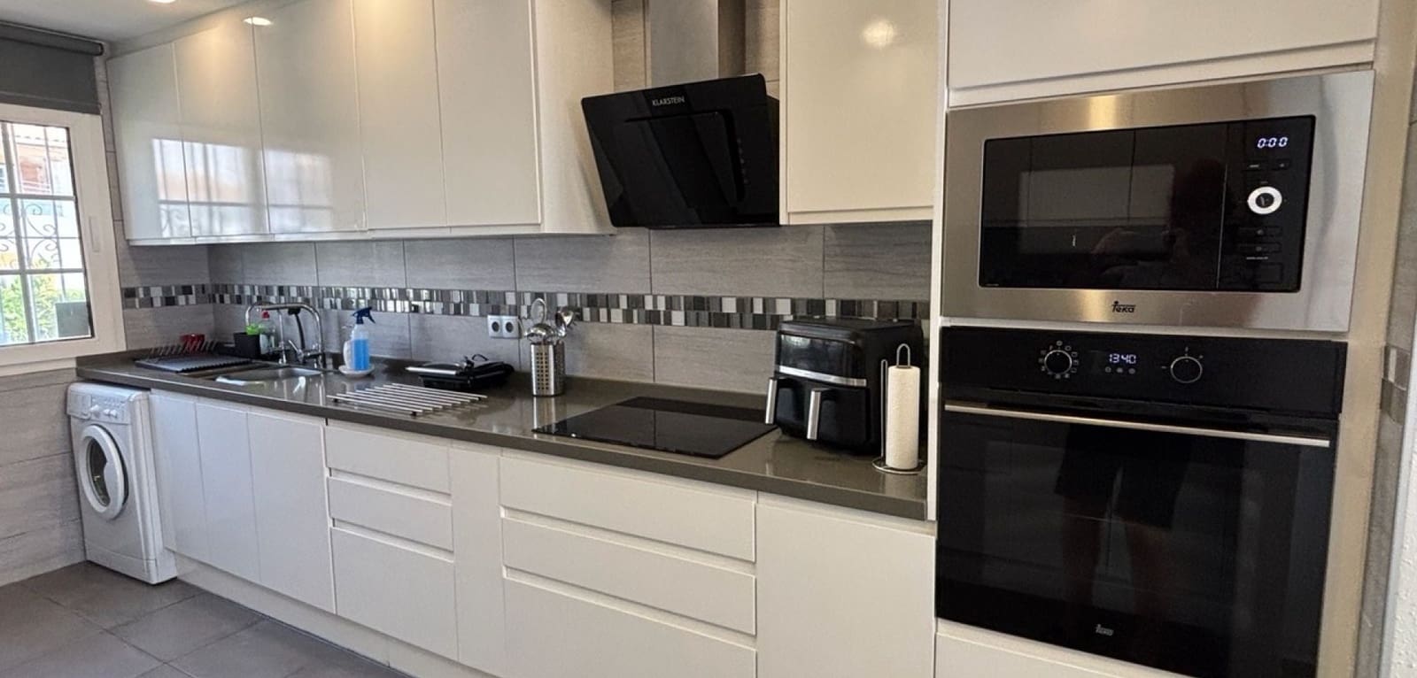 3 quarto Moradia para venda em Villamartin com piscina - 424 995 € (Ref: 9248987)