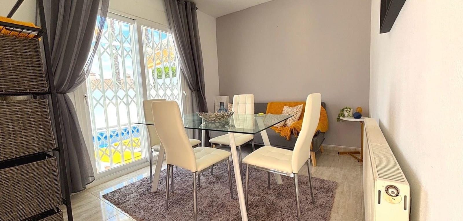 3 quarto Moradia para venda em Villamartin com piscina - 424 995 € (Ref: 9248987)