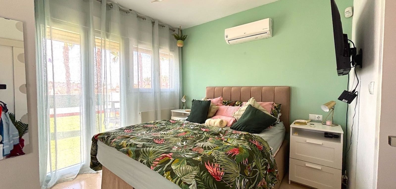 3 quarto Moradia para venda em Villamartin com piscina - 424 995 € (Ref: 9248987)