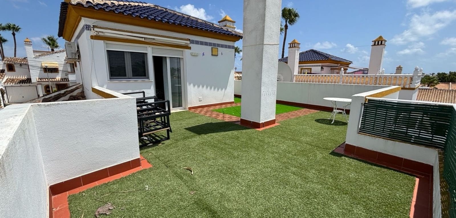 3 quarto Moradia para venda em Villamartin com piscina - 424 995 € (Ref: 9248987)