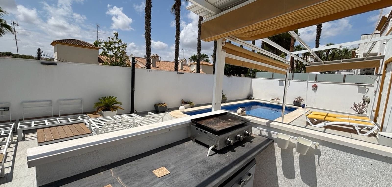 3 quarto Moradia para venda em Villamartin com piscina - 424 995 € (Ref: 9248987)