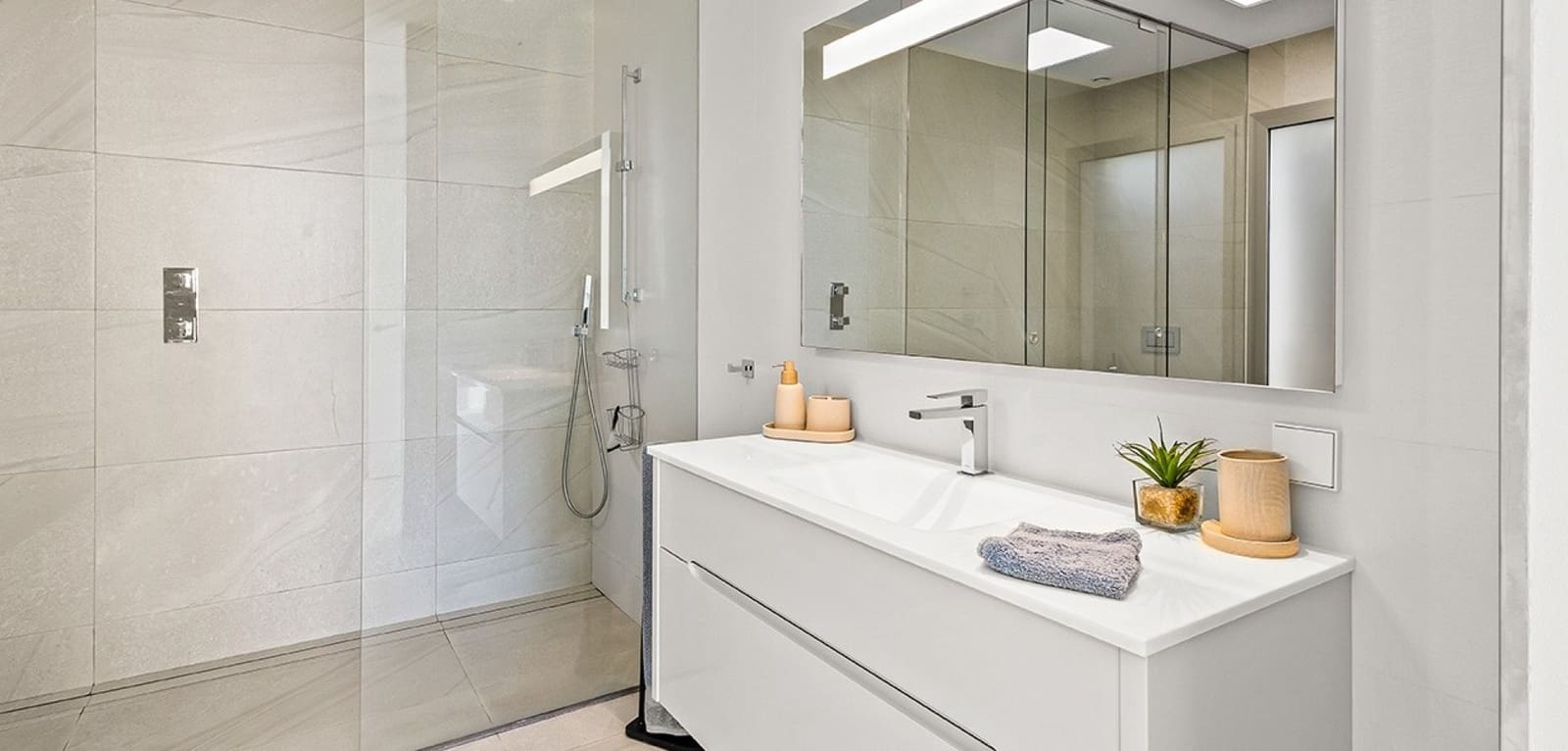 3 quarto Moradia para venda em Las Colinas Golf com piscina - 950 000 € (Ref: 9255557)