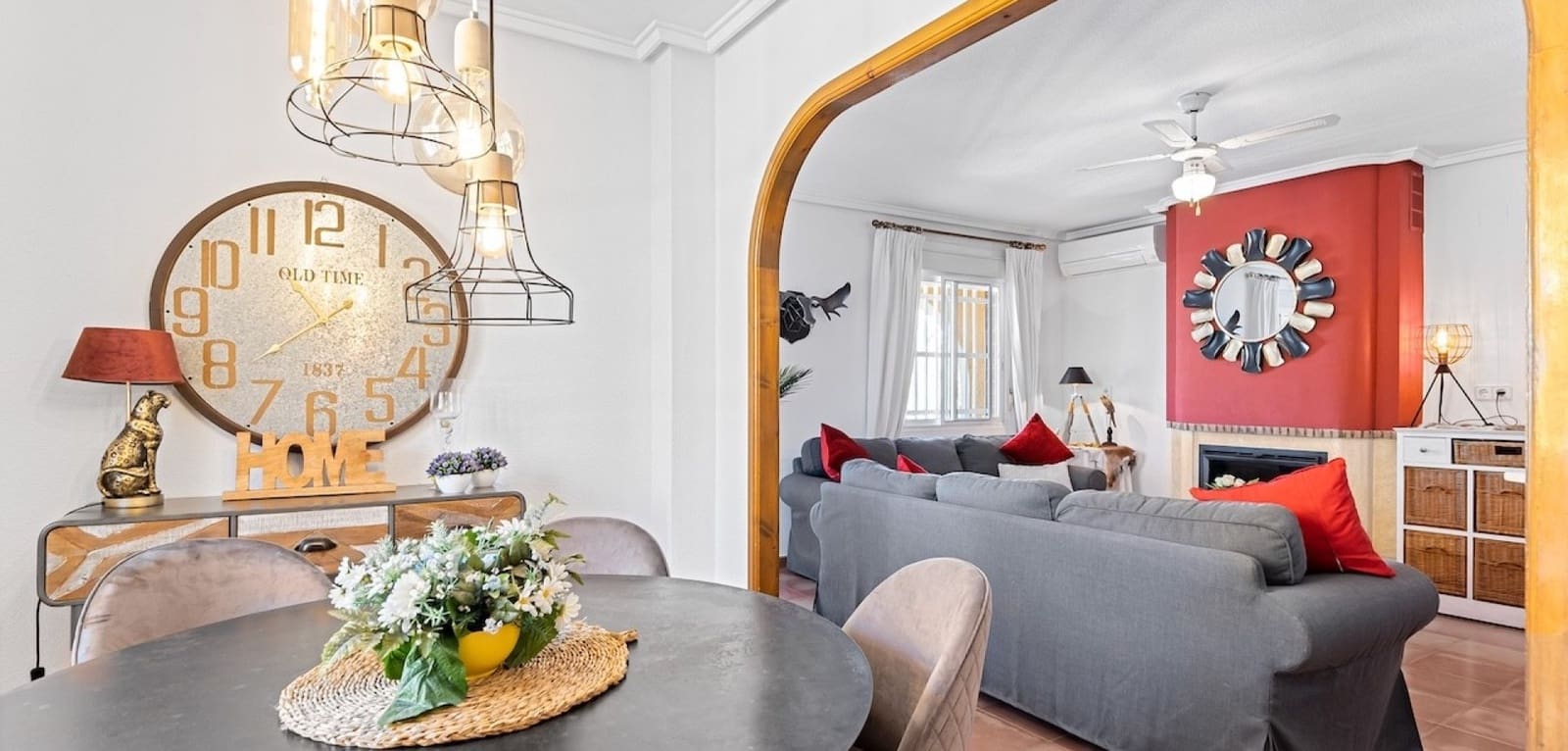 Chalet de 3 habitaciones en Gran Alacant en venta con piscina - 580.000 € (Ref: 9255561)