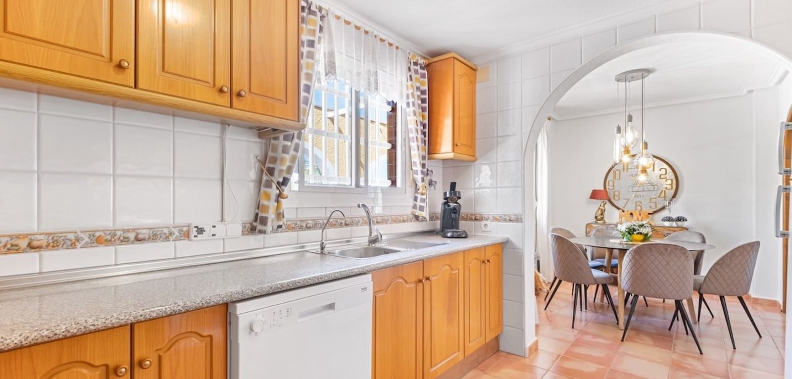 Chalet de 3 habitaciones en Gran Alacant en venta con piscina - 580.000 € (Ref: 9255561)