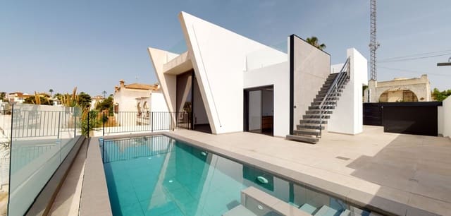 3 slaapkamer Villa te koop in Los Balcones - Los Altos, Torrevieja met zwembad garage - € 650.000 (Ref: 9273170)