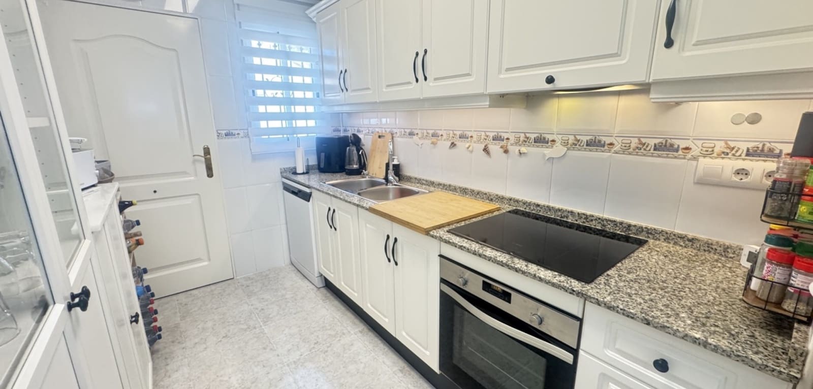 4 soveværelse Villa til salg i Villamartin med swimmingpool - € 379.000 (Ref: 9289516)