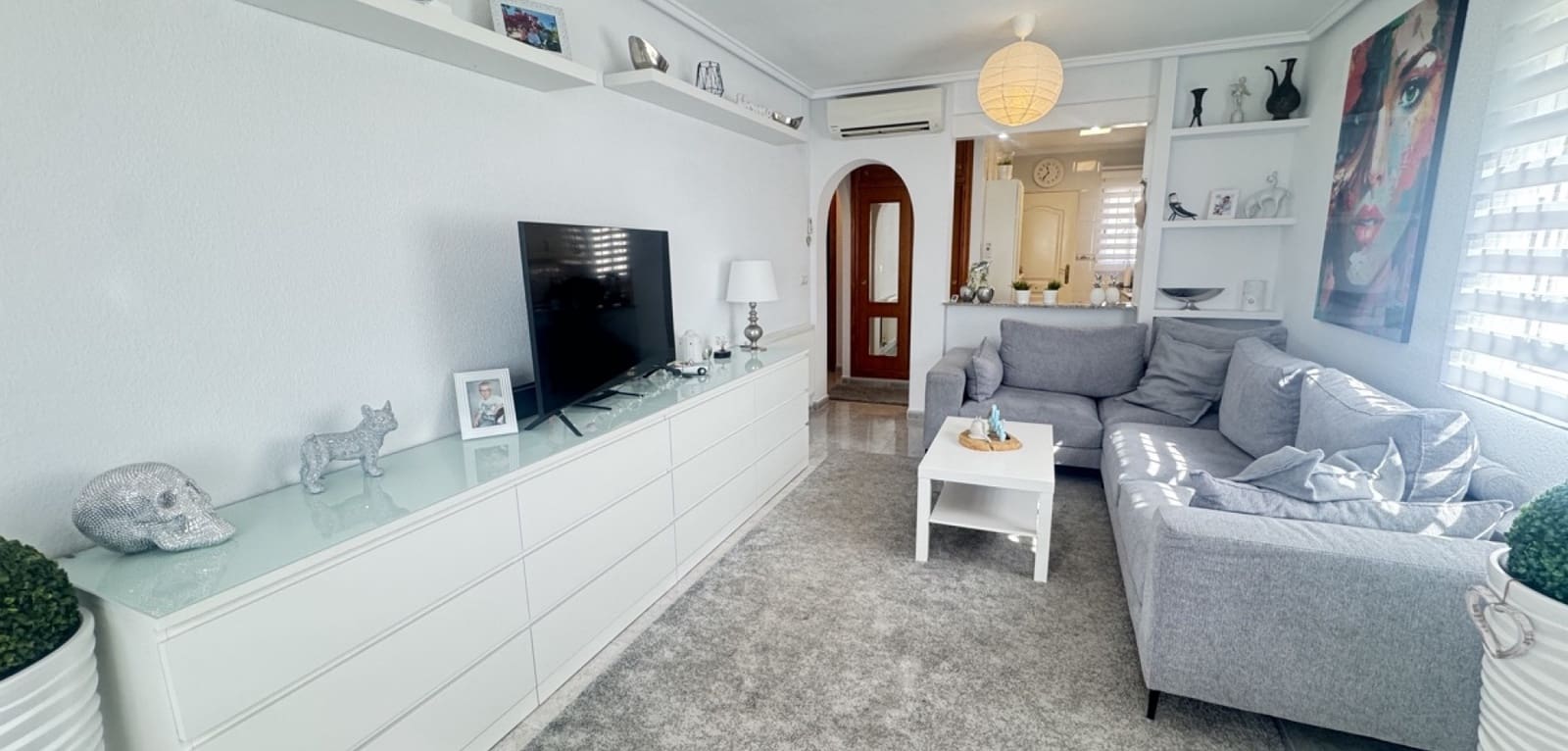 4 soveværelse Villa til salg i Villamartin med swimmingpool - € 379.000 (Ref: 9289516)