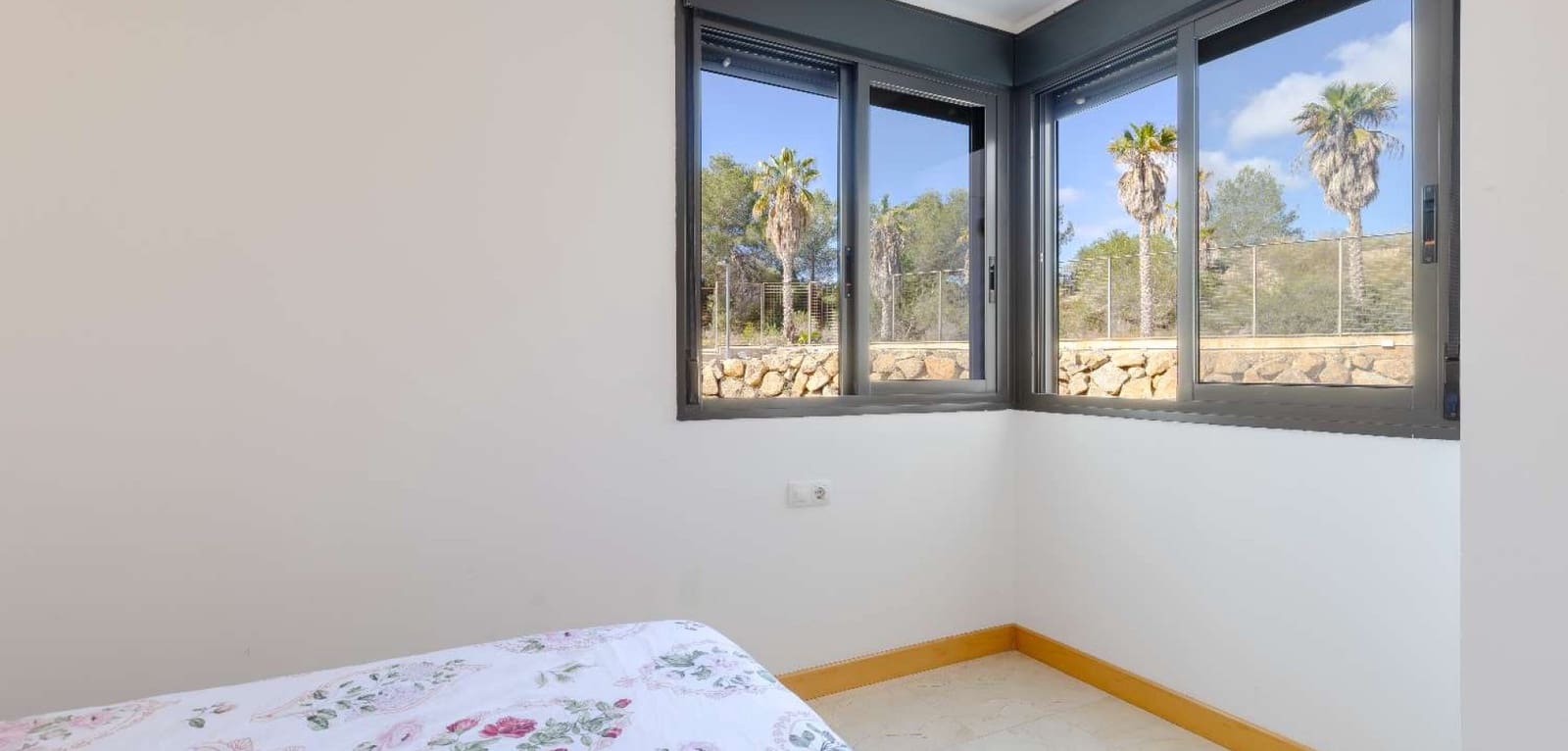 3 bedroom Apartment for sale in Campoamor with pool - € 218,000 (Ref: 9289517)