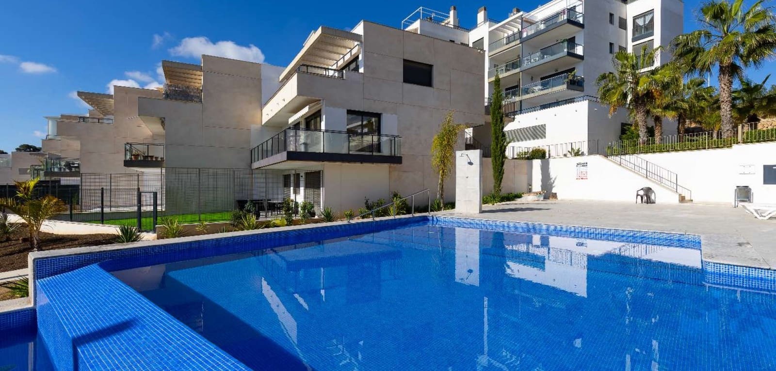 3 bedroom Apartment for sale in Campoamor with pool - € 218,000 (Ref: 9289517)