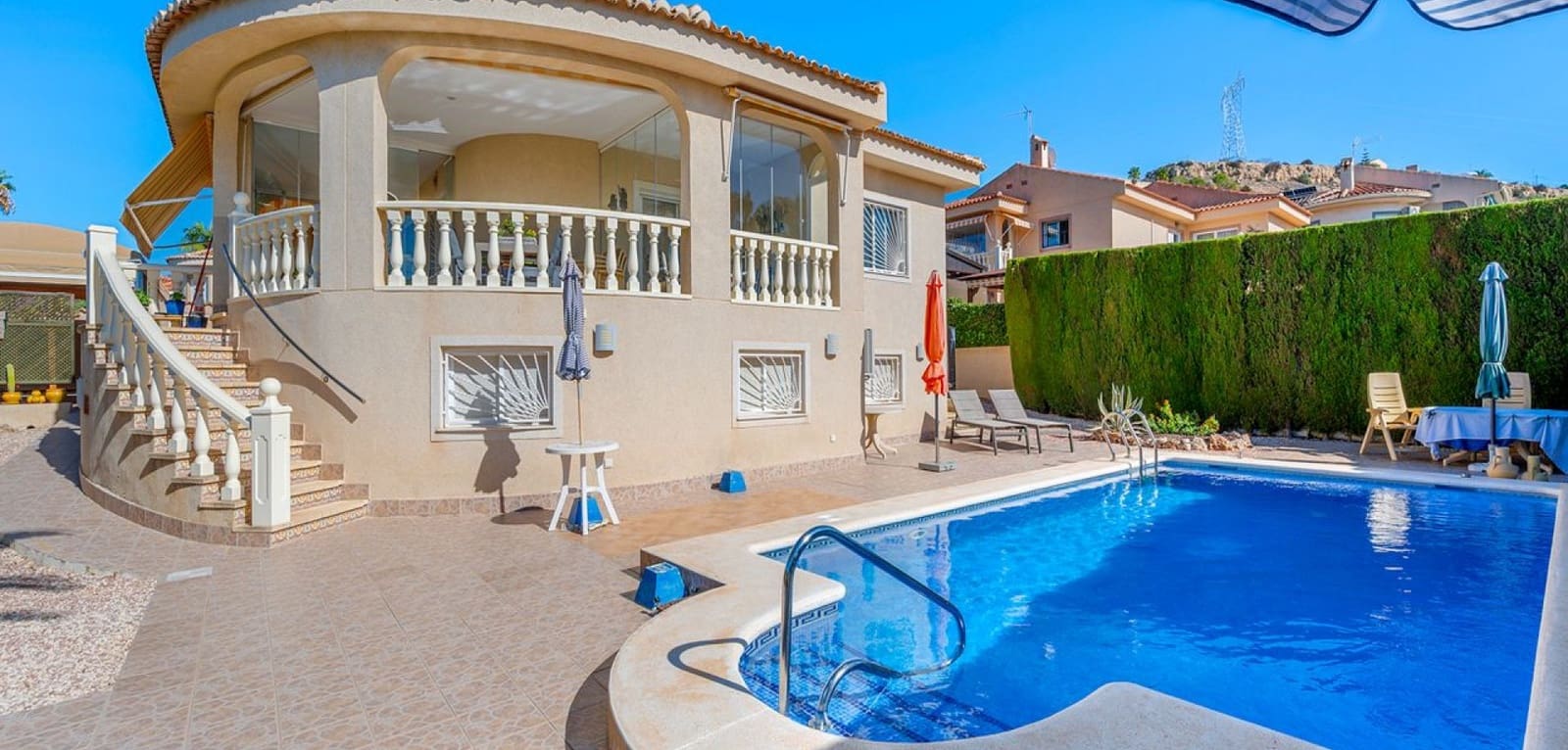 4 soveværelse Villa til salg i Rojales med swimmingpool - € 420.000 (Ref: 9289521)