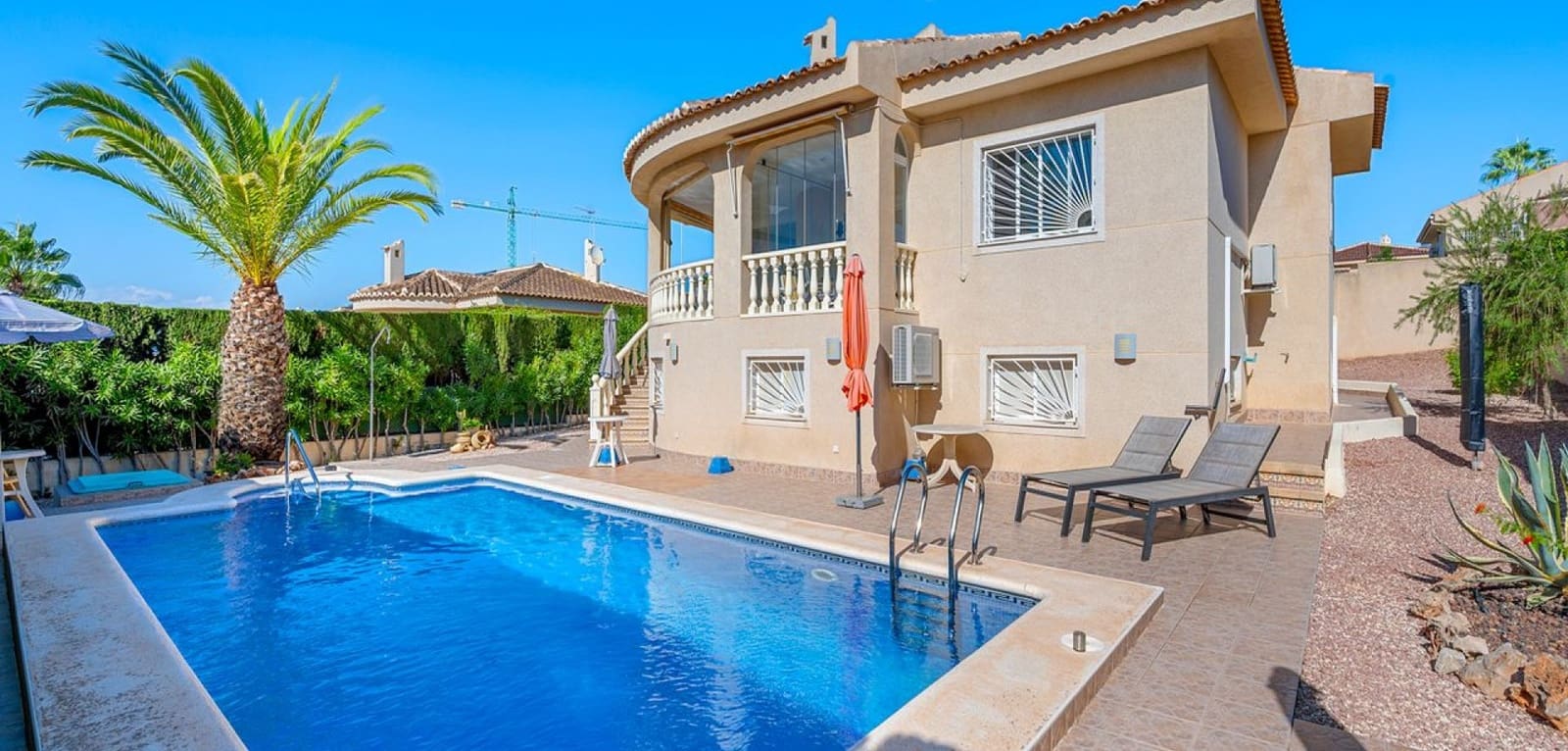 4 soveværelse Villa til salg i Rojales med swimmingpool - € 420.000 (Ref: 9289521)