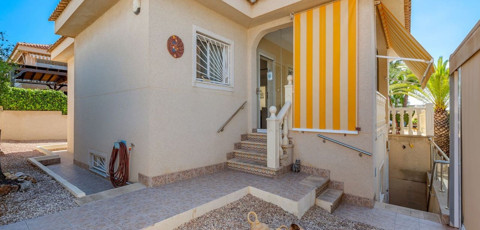 4 soveværelse Villa til salg i Rojales med swimmingpool - € 420.000 (Ref: 9289521)