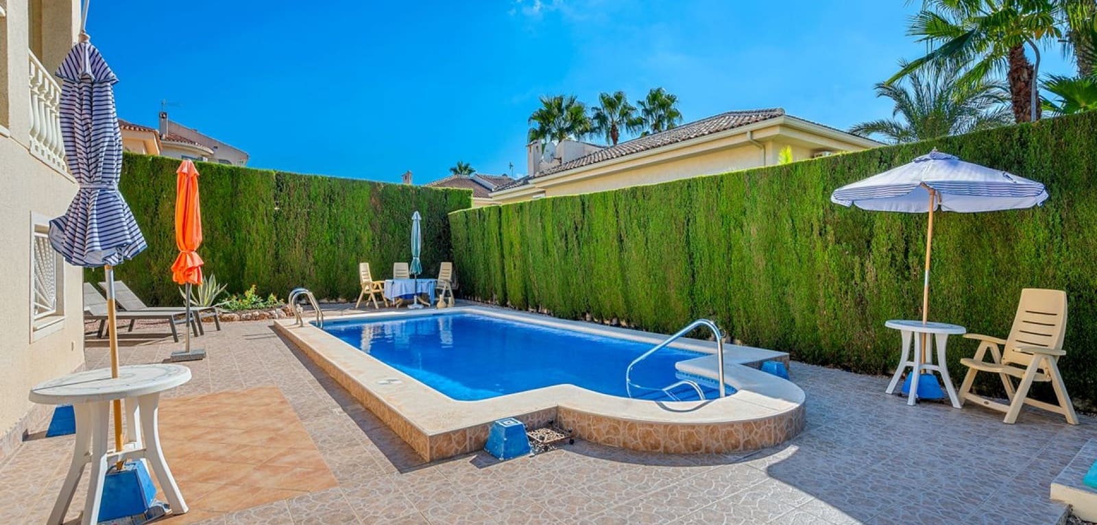 4 soveværelse Villa til salg i Rojales med swimmingpool - € 420.000 (Ref: 9289521)