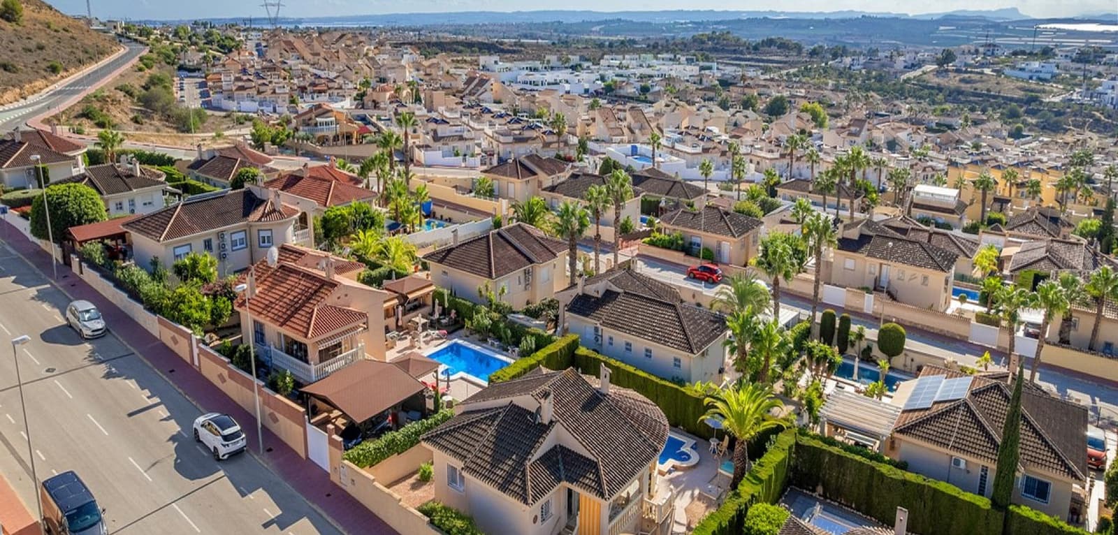 4 soveværelse Villa til salg i Rojales med swimmingpool - € 420.000 (Ref: 9289521)