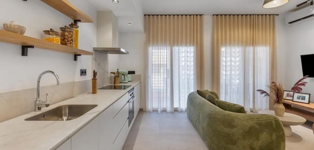 1 soveværelse Lejlighed til salg i Playa de los Náufragos, Torrevieja - € 168.000 (Ref: 9289529)