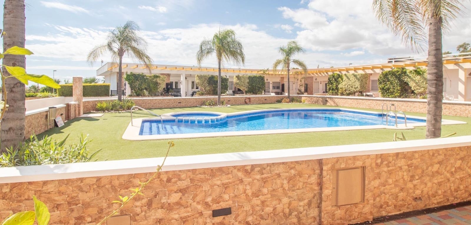 2 soveværelse Byhus til salg i Pilar de la Horadada med swimmingpool - € 229.900 (Ref: 9301395)