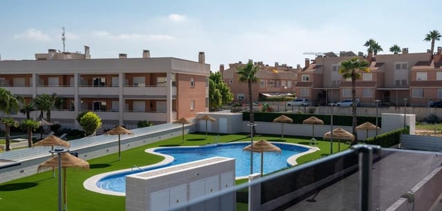 3 bedroom Townhouse for sale in Monte y Mar, Santa Pola with pool - € 350,000 (Ref: 9301396)