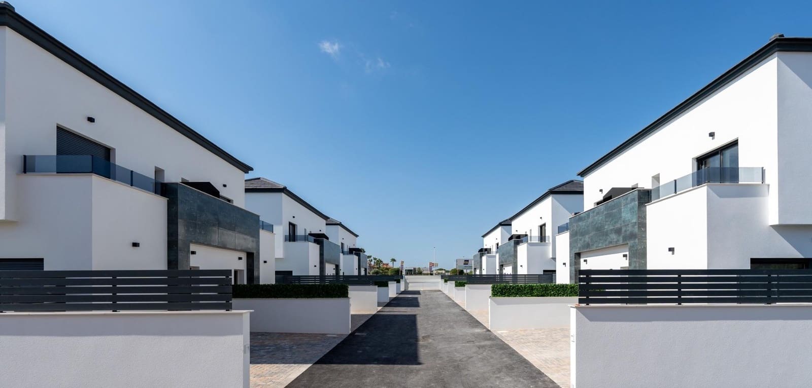 3 chambre Maison de Ville à vendre à Gran Alacant avec piscine - 350 000 € (Ref: 9301396)