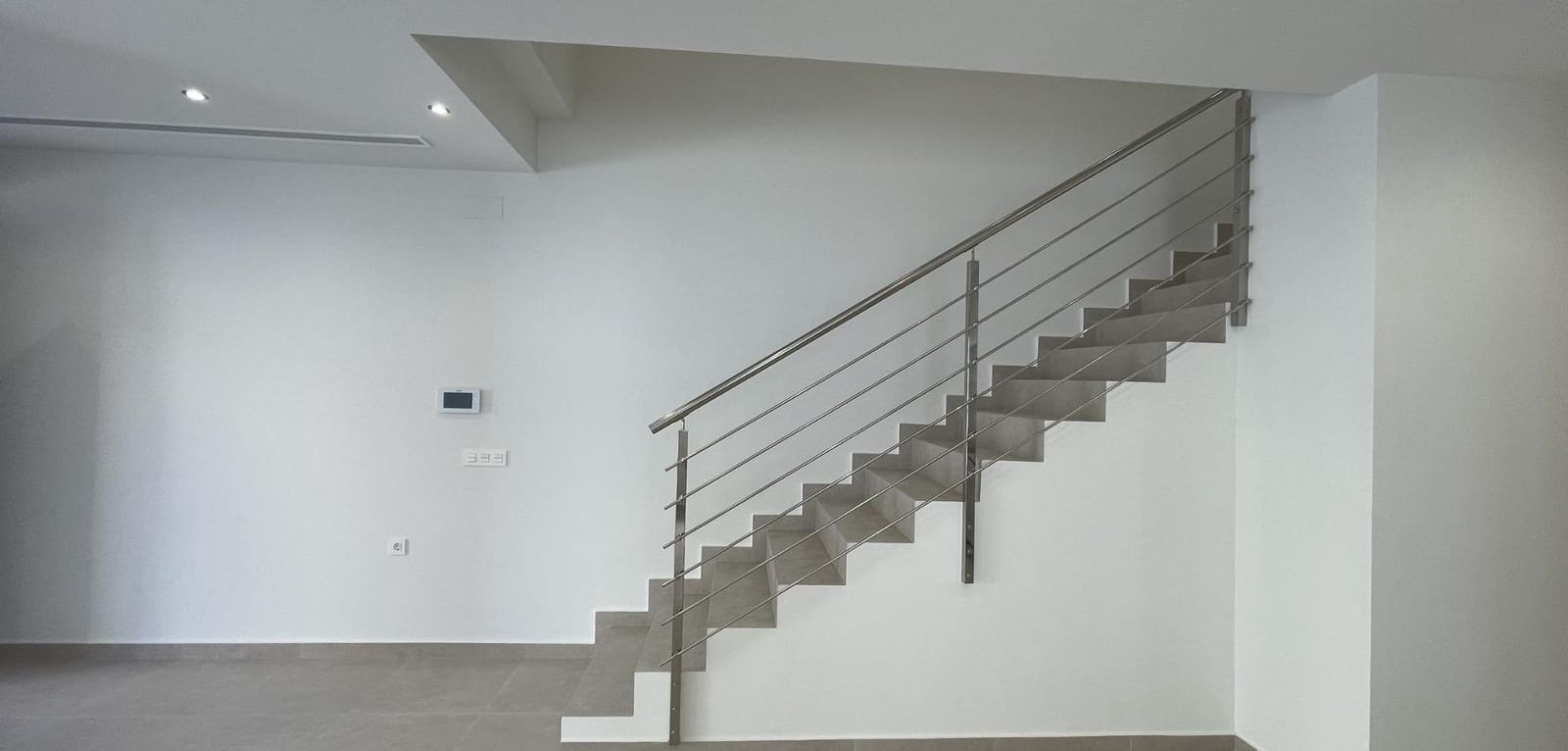 3 soveværelse Villa til salg i Heredades med swimmingpool - € 359.900 (Ref: 9301397)