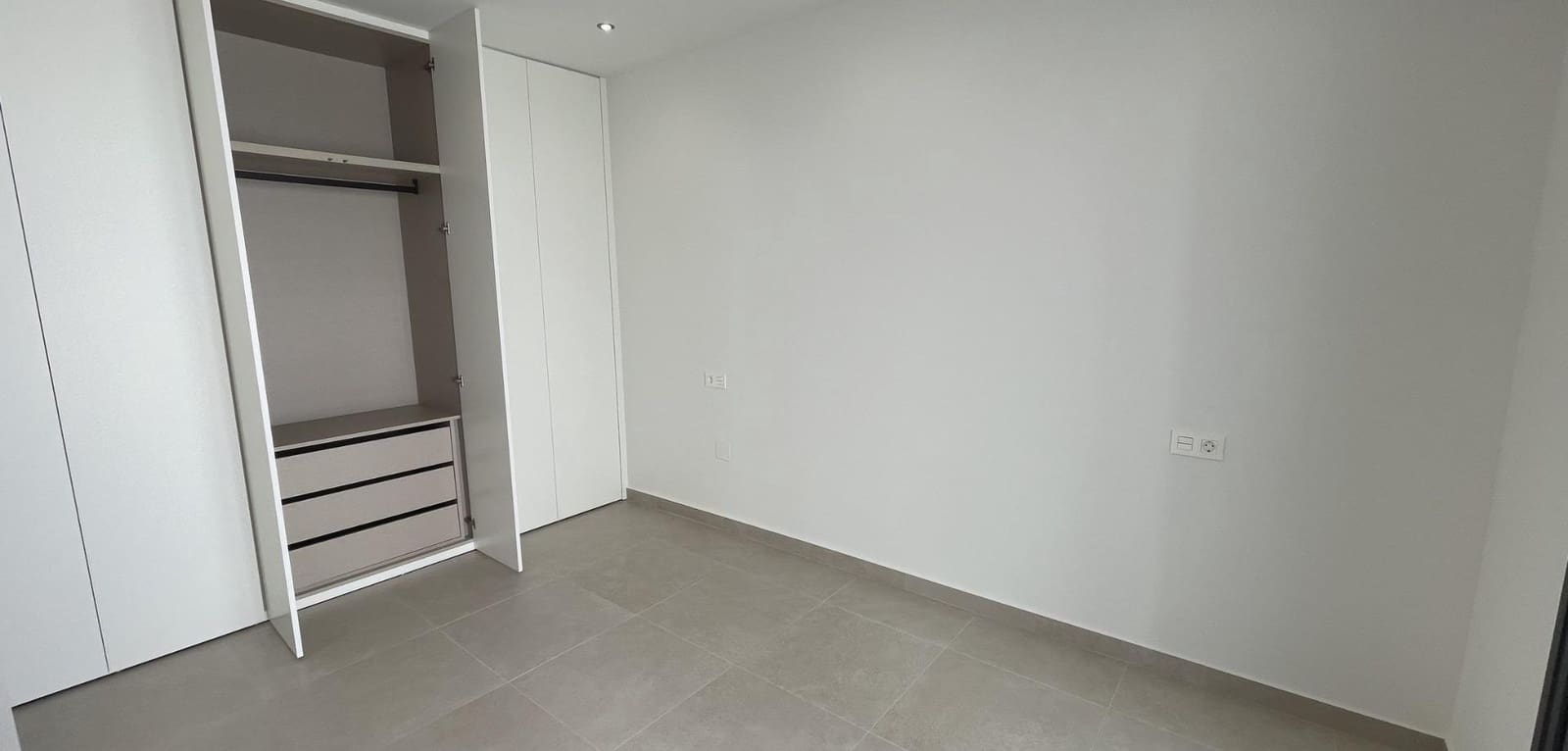 3 soveværelse Villa til salg i Heredades med swimmingpool - € 359.900 (Ref: 9301397)