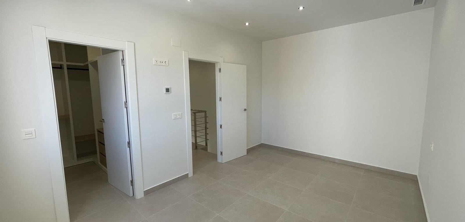 3 soveværelse Villa til salg i Heredades med swimmingpool - € 359.900 (Ref: 9301397)