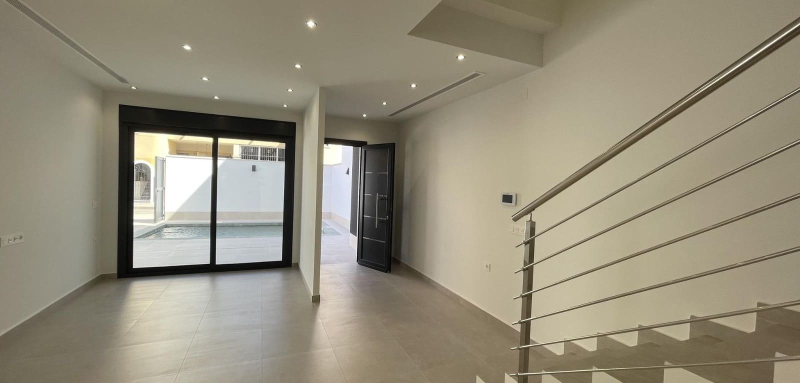 3 soveværelse Villa til salg i Heredades med swimmingpool - € 359.900 (Ref: 9301397)