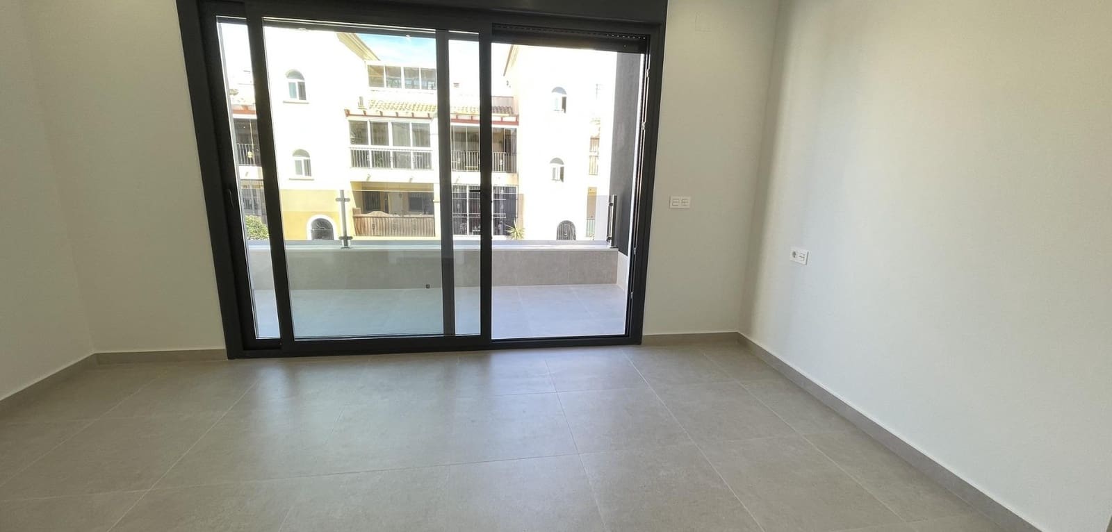 3 soveværelse Villa til salg i Heredades med swimmingpool - € 359.900 (Ref: 9301397)