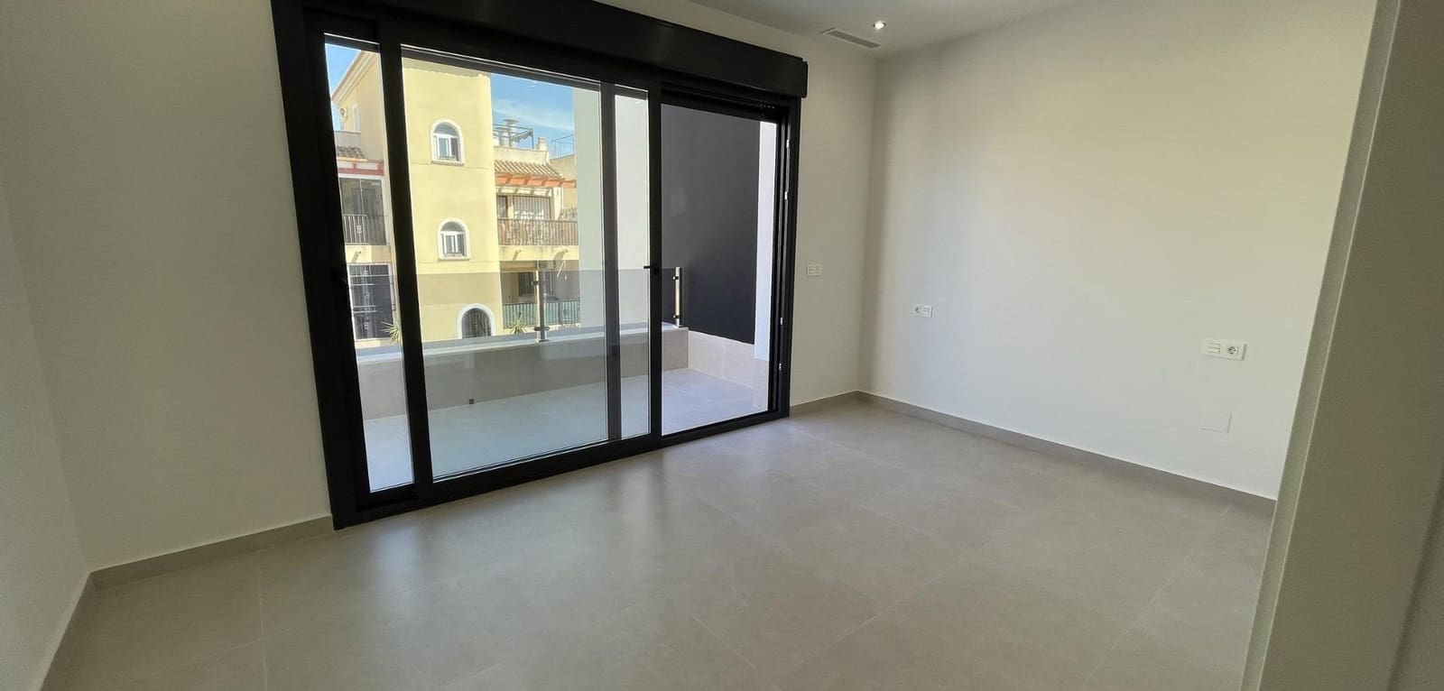 3 soveværelse Villa til salg i Heredades med swimmingpool - € 359.900 (Ref: 9301397)