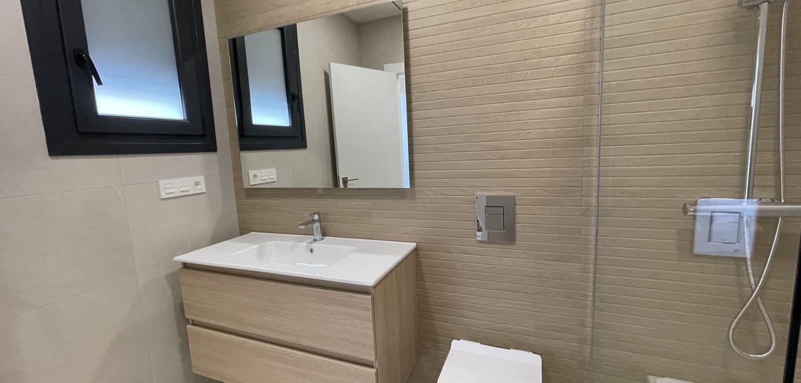 3 soveværelse Villa til salg i Heredades med swimmingpool - € 359.900 (Ref: 9301397)