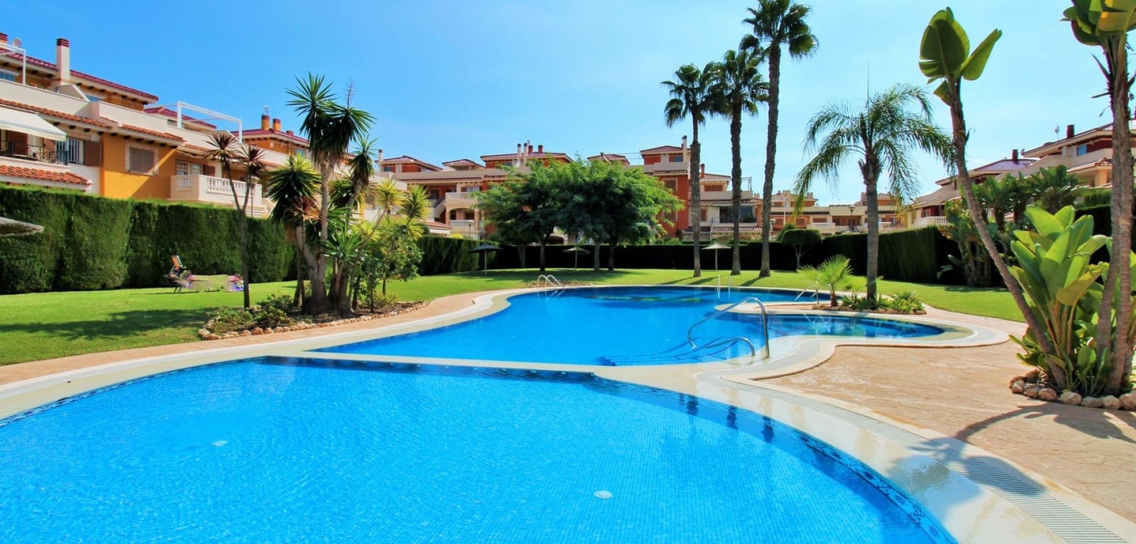 2 bedroom Apartment for sale in Playa Flamenca with pool - € 215,000 (Ref: 9309069)
