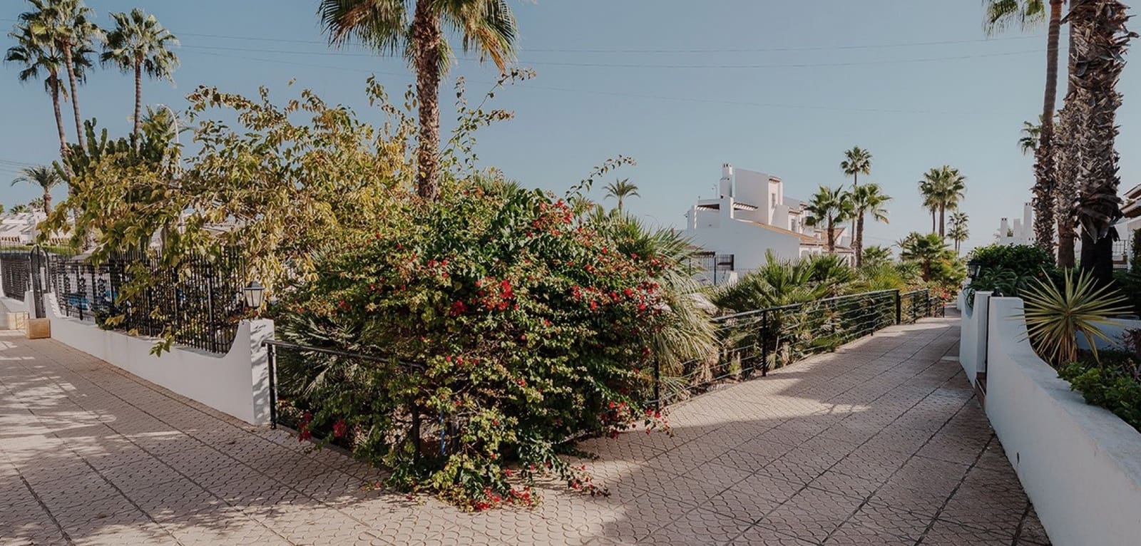 3 bedroom Apartment for sale in Villamartin with pool - € 319,000 (Ref: 9311385)