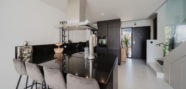 3 sypialnia Willa na sprzedaż w Algorfa z basenem - 525 000 € (Ref: 9311388)