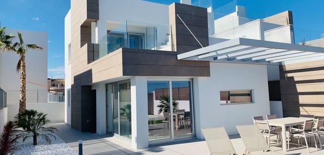 3 soveværelse Villa til salg i El Raso, Guardamar del Segura med swimmingpool - € 460.000 (Ref: 9311389)