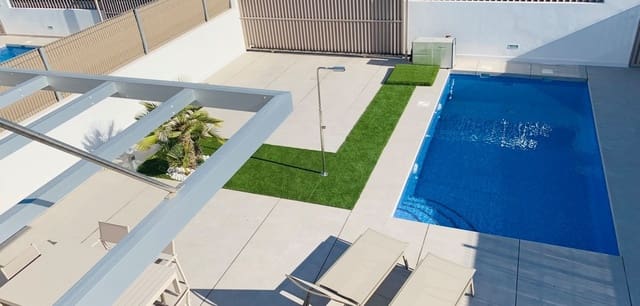 3 soveværelse Villa til salg i El Raso, Guardamar del Segura med swimmingpool - € 460.000 (Ref: 9311389)