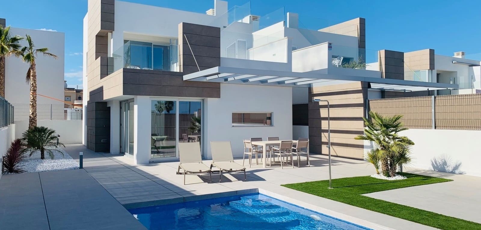 3 quarto Moradia para venda em El Raso com piscina - 460 000 € (Ref: 9311389)