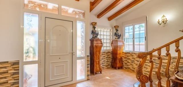 6 sovrum Villa till salu i El Chaparral, Torrevieja med pool - 689 000 € (Ref: 9343465)