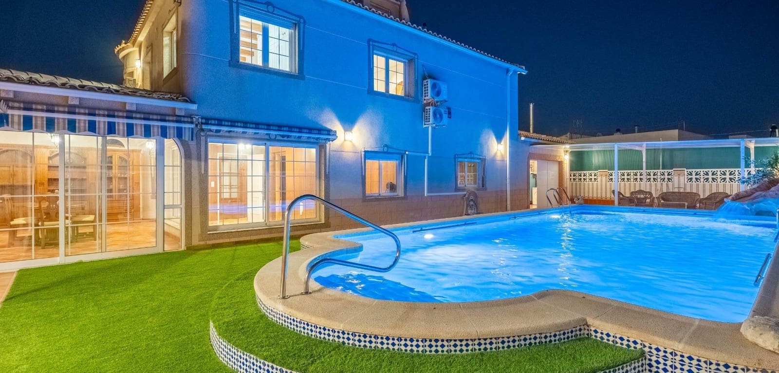 6 bedroom Villa for sale in El Chaparral with pool - € 689,000 (Ref: 9343465)