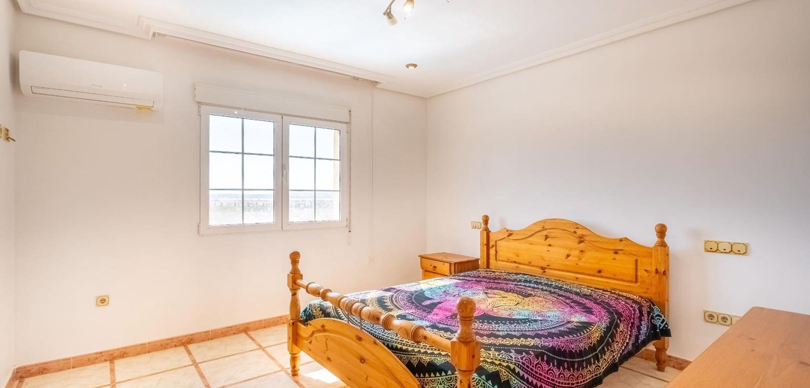 6 bedroom Villa for sale in El Chaparral with pool - € 689,000 (Ref: 9343465)