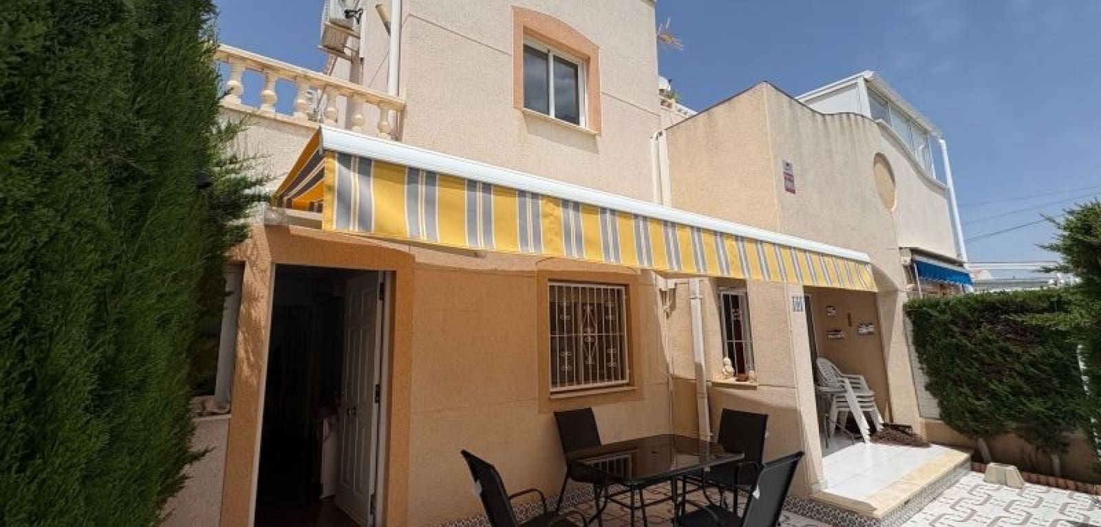 3 soveværelse Lejlighed til salg i Torrevieja med swimmingpool - € 236.995 (Ref: 9343470)