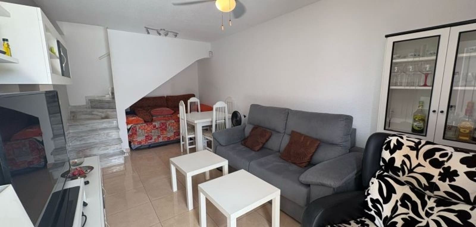3 soveværelse Lejlighed til salg i Torrevieja med swimmingpool - € 236.995 (Ref: 9343470)