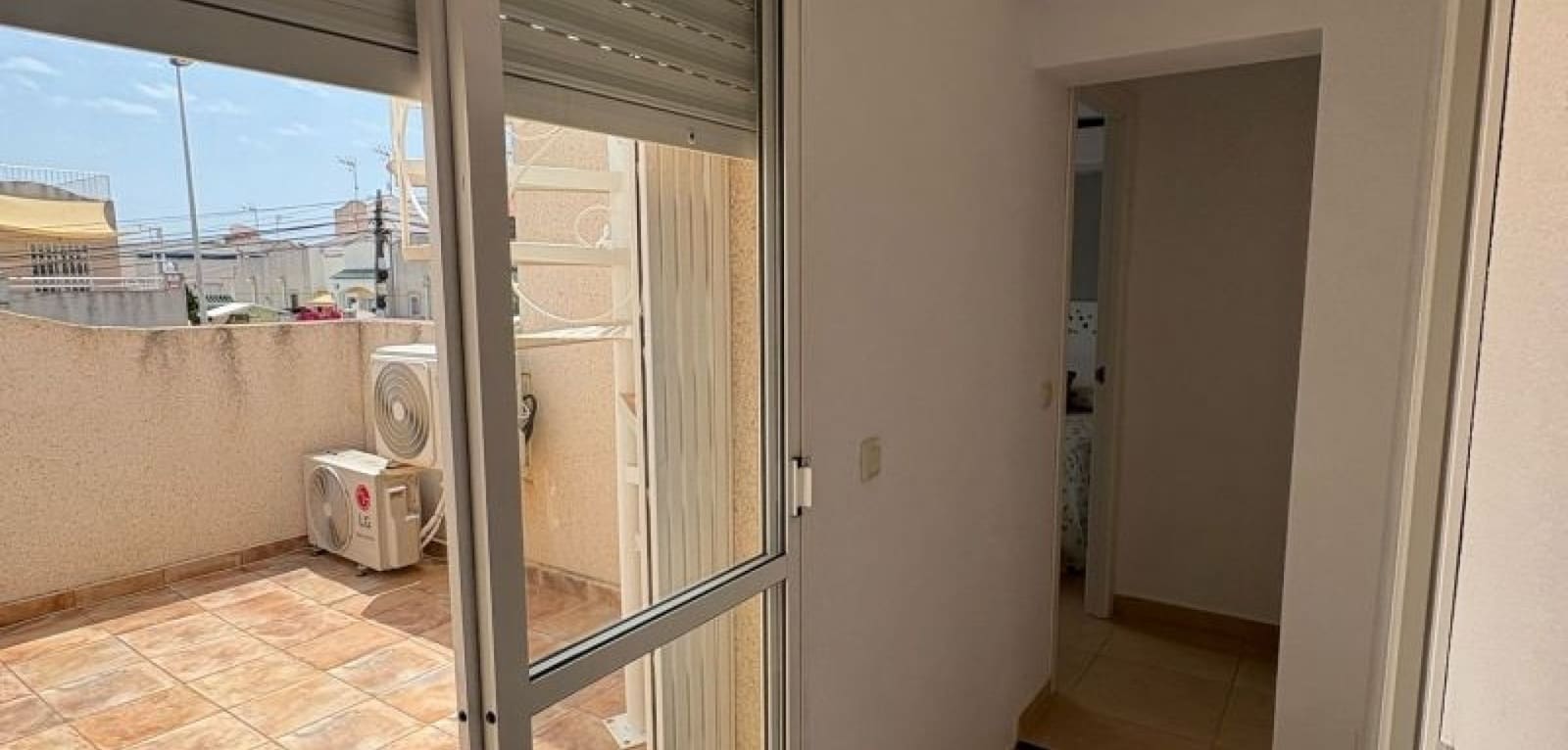 3 soveværelse Lejlighed til salg i Torrevieja med swimmingpool - € 236.995 (Ref: 9343470)