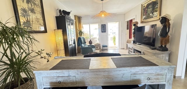 2 bedroom Apartment for sale in Villamartin, Orihuela with pool - € 289,000 (Ref: 9343472)